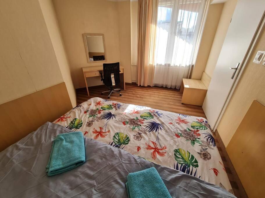 Appartement 10q - Z6 501 *